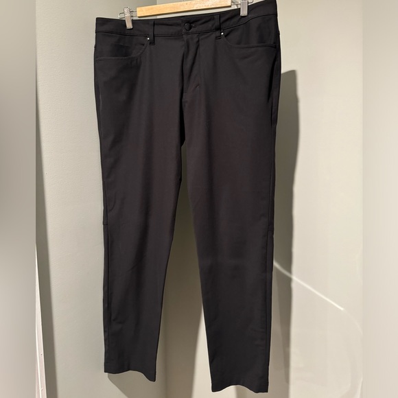 Lululemon black stretch pants - 34 x 28.5 - Picture 1 of 6